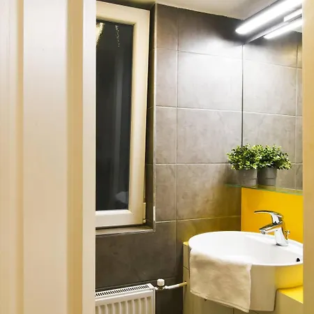 Central & Colorful Studio With Air Conditioning Budapest Exterior foto