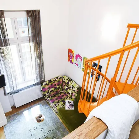 Central & Colorful Studio With Air Conditioning Budapest Exterior foto