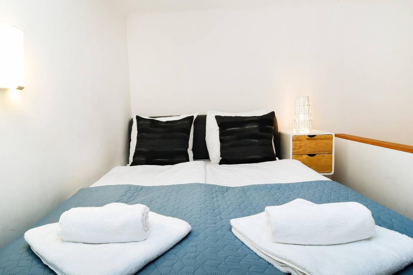 & Colorful With Air Conditioning Apartment Budapest