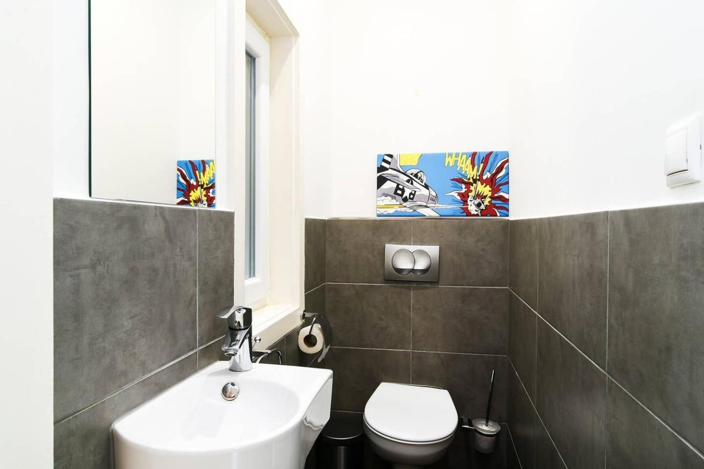 & Colorful With Air Conditioning Appartement